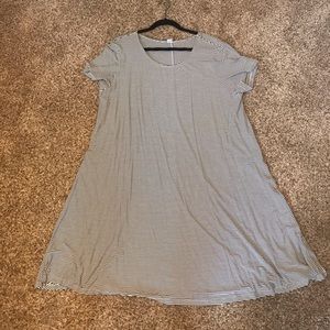 🦄PRICE DROP🦄 Swing Dress